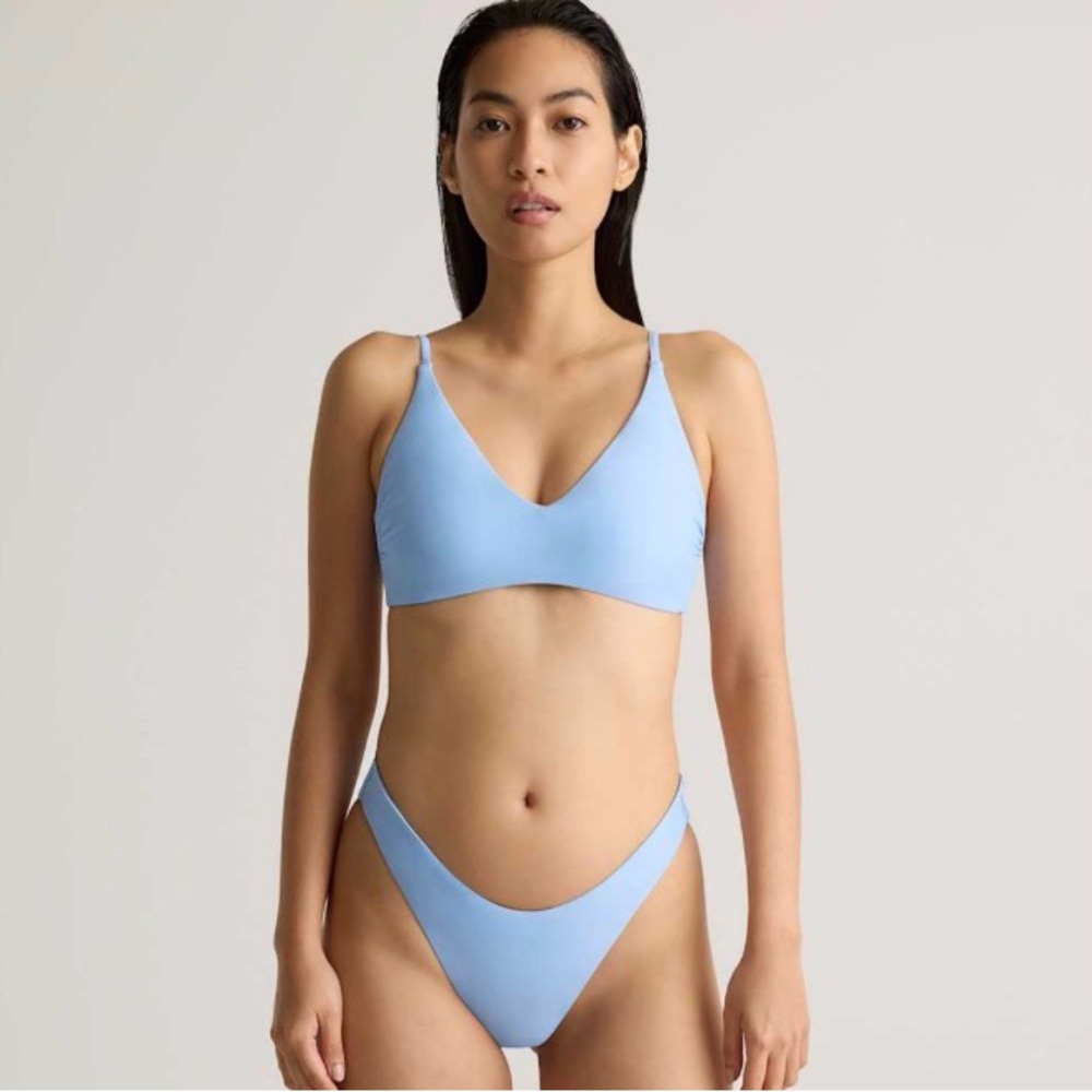 NWT Quince Italian V-Neck Bikini Top Light Blue Adjustable UPF 50
